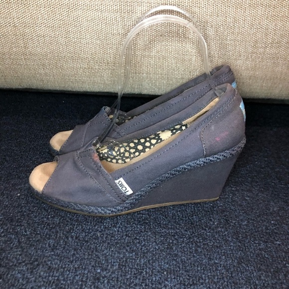 TOMS Blue Calypso Espadrille Peep Toe Canvas Wedge Heels Size 7 - Picture 1 of 11